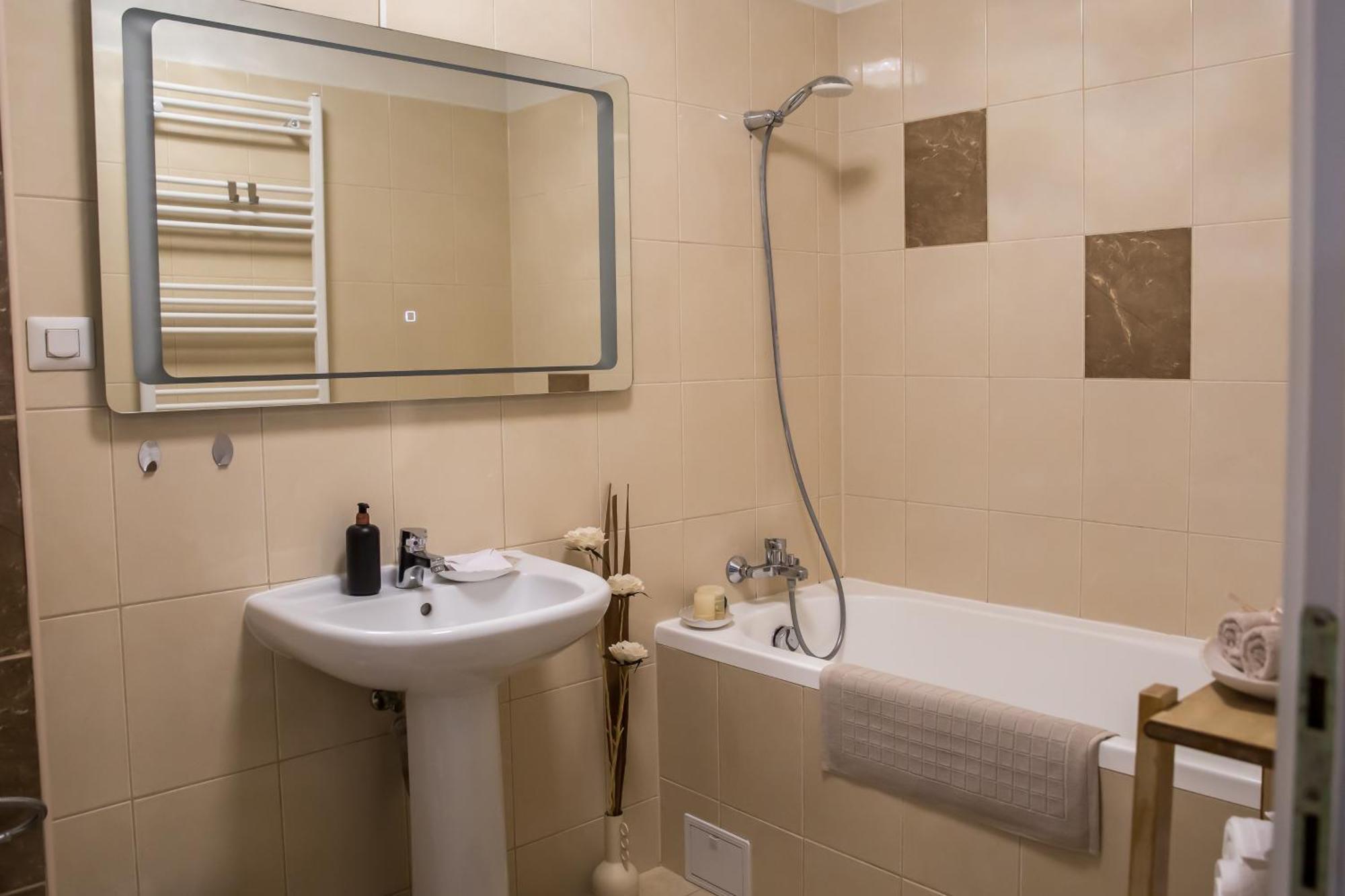 Jsn House - Private Parking & Premium Services Bükreş Dış mekan fotoğraf